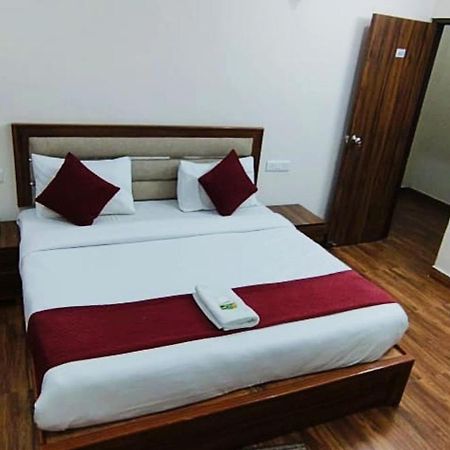Luxury Rooms In Safdarjung Enclave Near Aiims & Safdarjung Hospital New Delhi Exterior photo